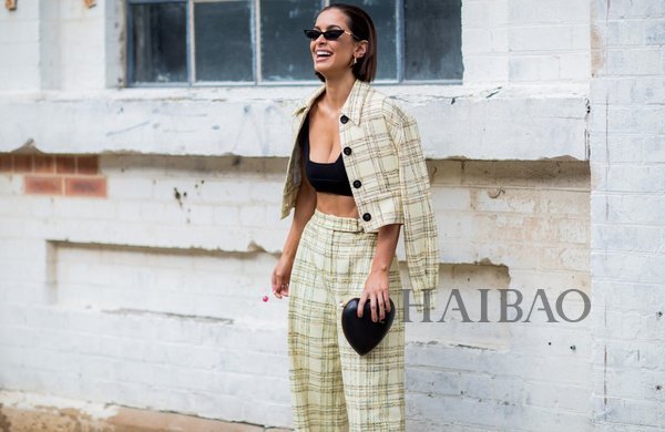 欧美型人街拍示范夏季性感清凉搭配