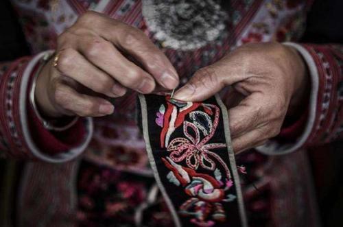 以前农村最“吃香”的三个职业，如今独剩其一，但是很赚钱