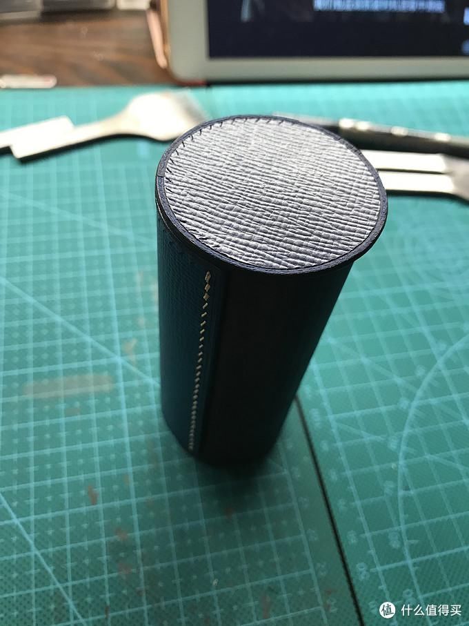 模具:怪蜀黍教你做包包 篇七:天气多变,给口红穿件外套吧