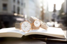 浪琴表悉心甄选七夕情侣对表定格甜美时光，见证坚定爱情