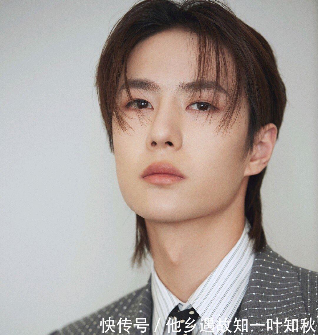 东方卫视跨年路透王一博