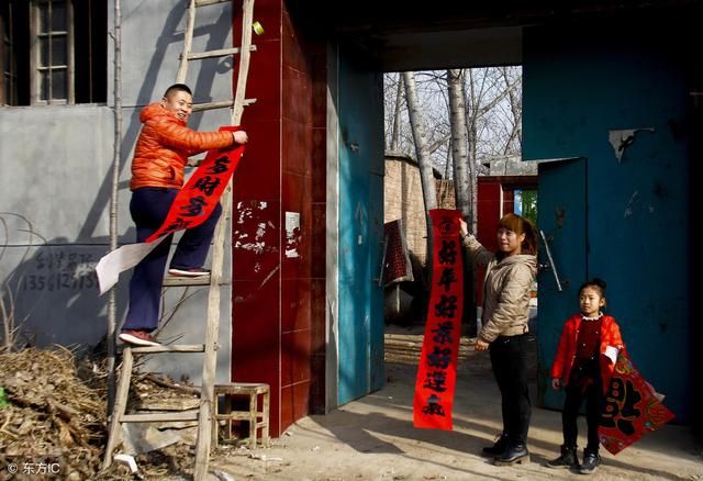 今年大年三十也是立春之日，有人说立春不能贴春联，有没有道理