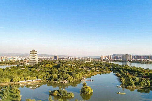 中国“没有机场”的省会城市，曾被多次改名，如今顺利升为新一线