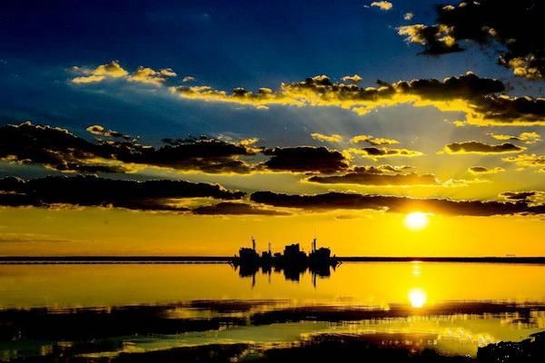 可可西里无人区  盐湖沙漠雅丹雪山湖泊草原原始风貌生机盎然