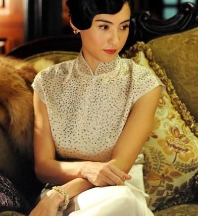 八大女星旗袍争艳，第七位秦岚穿上旗袍更是美得像一幅画