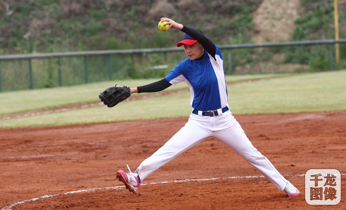 育大会垒球项目比赛在芦城体育运动技术学校举