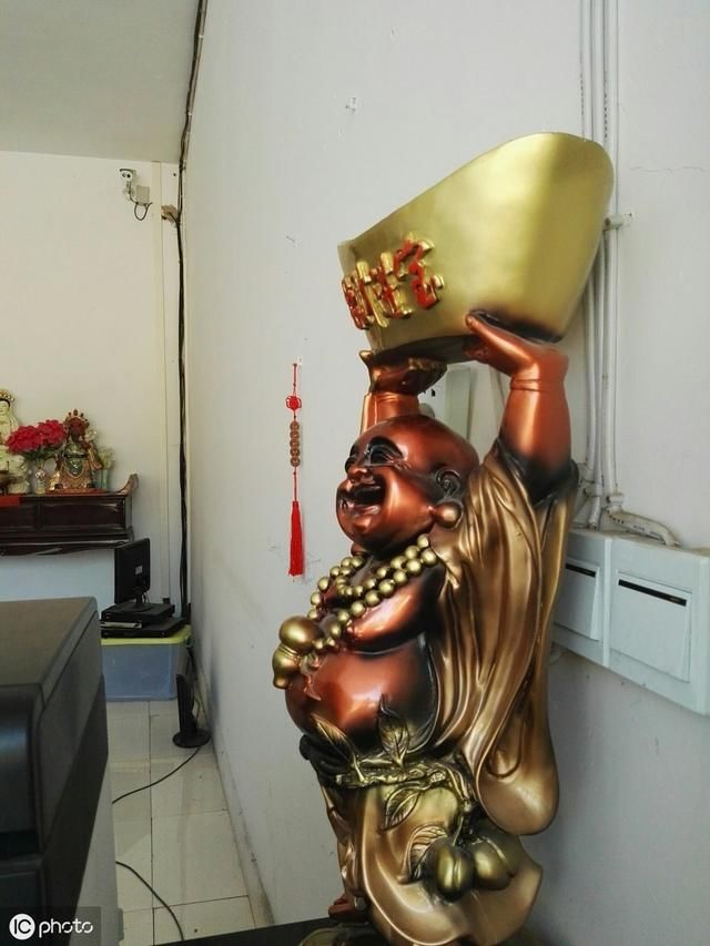 科级司机、处级和尚、局级作家……官本位为何根深蒂固？