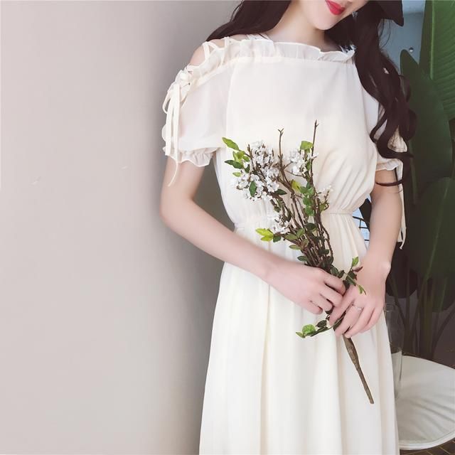 你和女神之间就差一件仙女裙，萦绕盛夏清新范，森系美