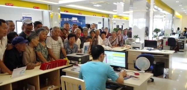  工作者|高级职称的女性工作者，应该如何面对延迟退休？