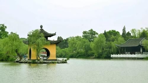  竟是：全国最适合养老的18座城市，排第一的竟是…