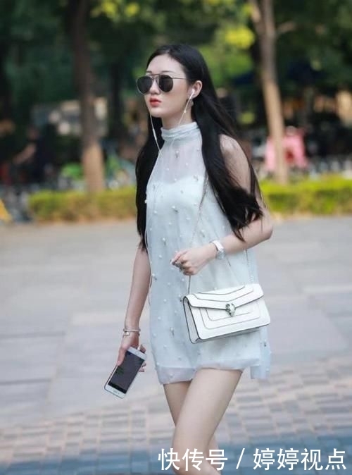 「阳光」浅蓝色连衣裙小姐姐,夏季清新阳光的风格,彰显都市女性的气质