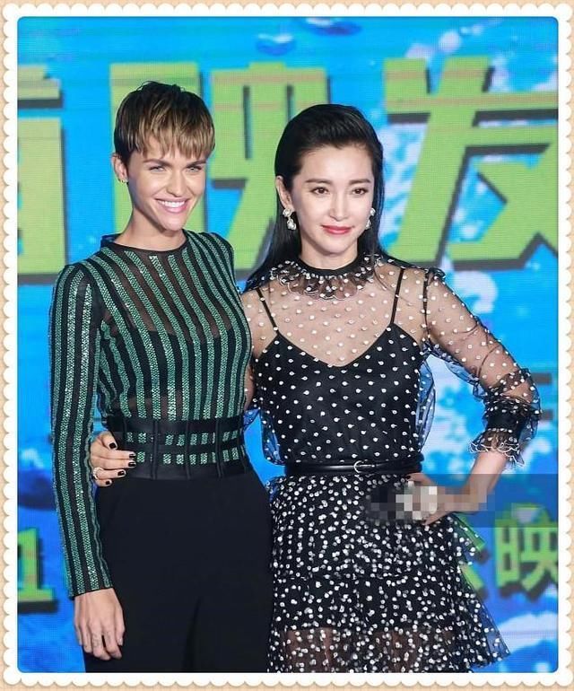 当杨紫琼和李冰冰同穿蛋糕裙的那一刻,我才知道什么是真正线条美