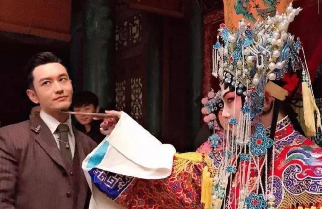 【程凤台】《鬓边不是海棠红》今晚首播, 佘诗曼很稳, 黄晓明能否脱油成功?