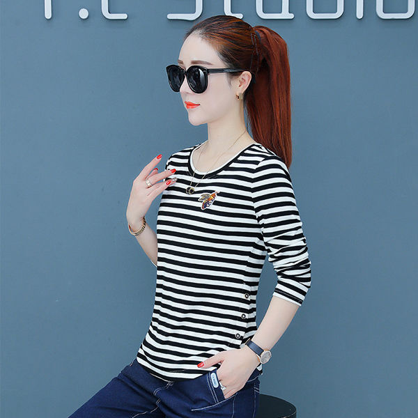 女人再漂亮，去年的衣服也别穿，60元T恤买几件，天天美不一样