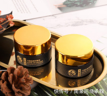  正确@原来这才是眼霜的正确使用方法！效果居然可以翻倍，以前都白用了