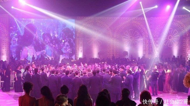 80岁富豪娶得20岁性感娇妻，每月给60万的零花钱,这才是嫁给爱情