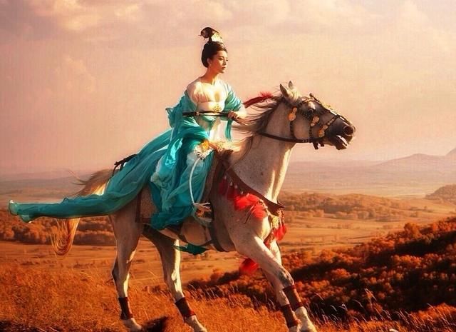 华谊兄弟澄清偷税？娱乐圈明星集体沉默？范冰冰打官司最有经验！