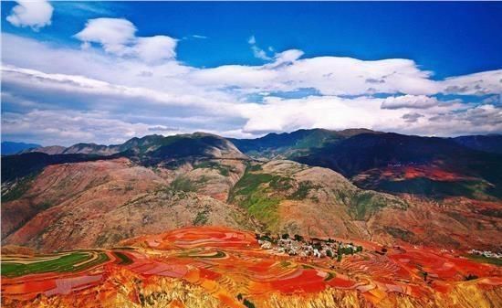 都说贵州是中国第一穷乡僻壤，可事实真相绝对叫你大跌眼镜！