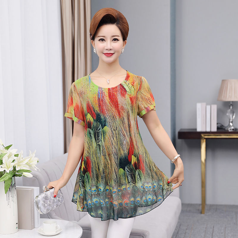 谁说妈妈装太土?下面几款衣服最适合40-50的女人，很好看