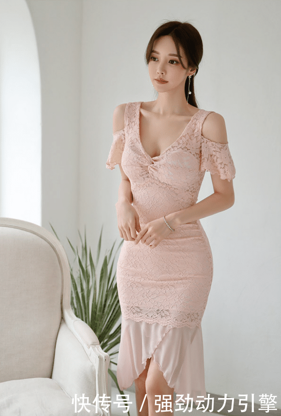 『美女』气质美女清新淡雅,气质超群