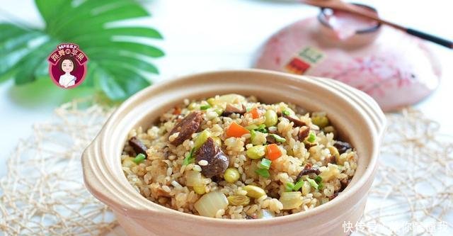 「电饭煲」自从米饭学会这样做,有饭有菜一锅出,营养又不上火,一周吃5次