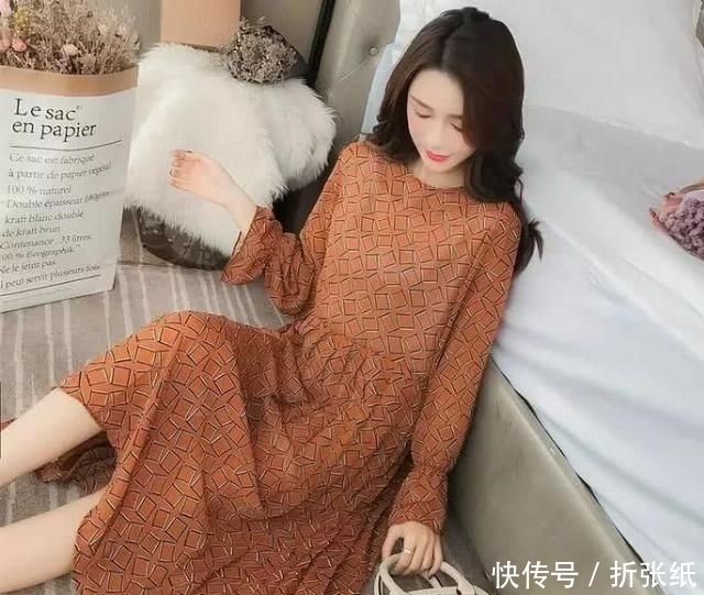  「印花雪纺连衣裙」春天嘛，就是要穿飘逸的雪纺连衣裙啊