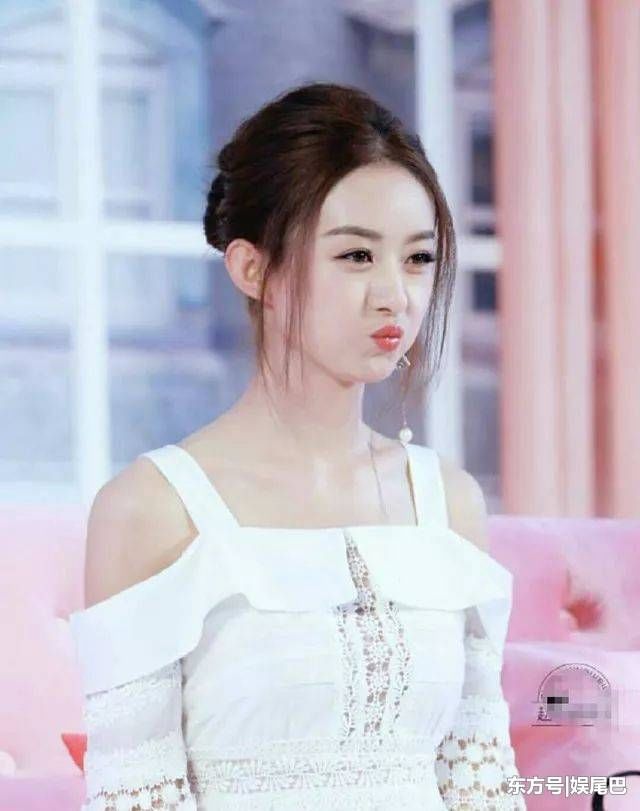 赵丽颖穿过白色礼服盘点，每件穿上都美如白天鹅，尤其是第六件