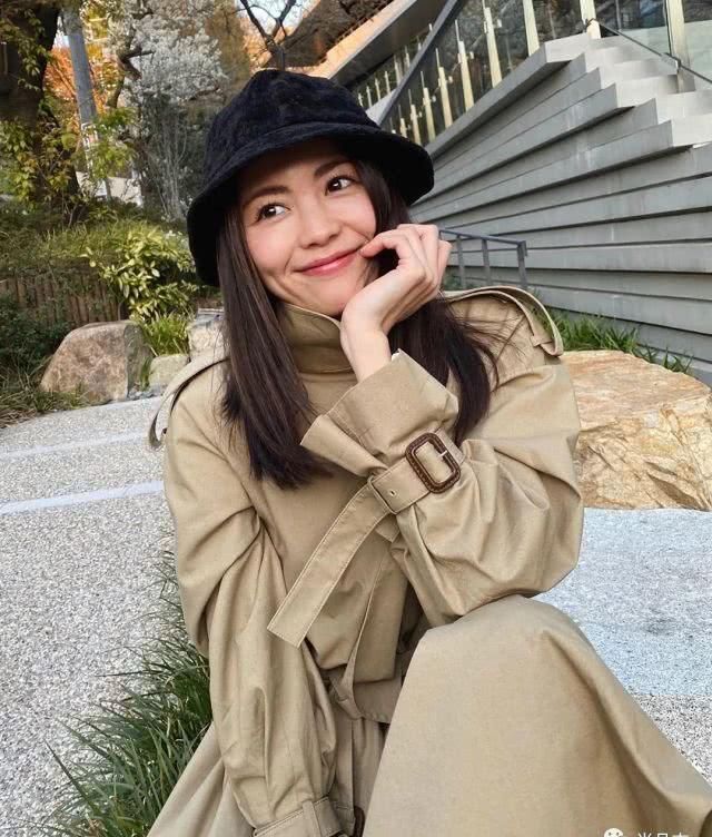  『春夏』它才是贯穿四季的高级色，春夏穿更出彩