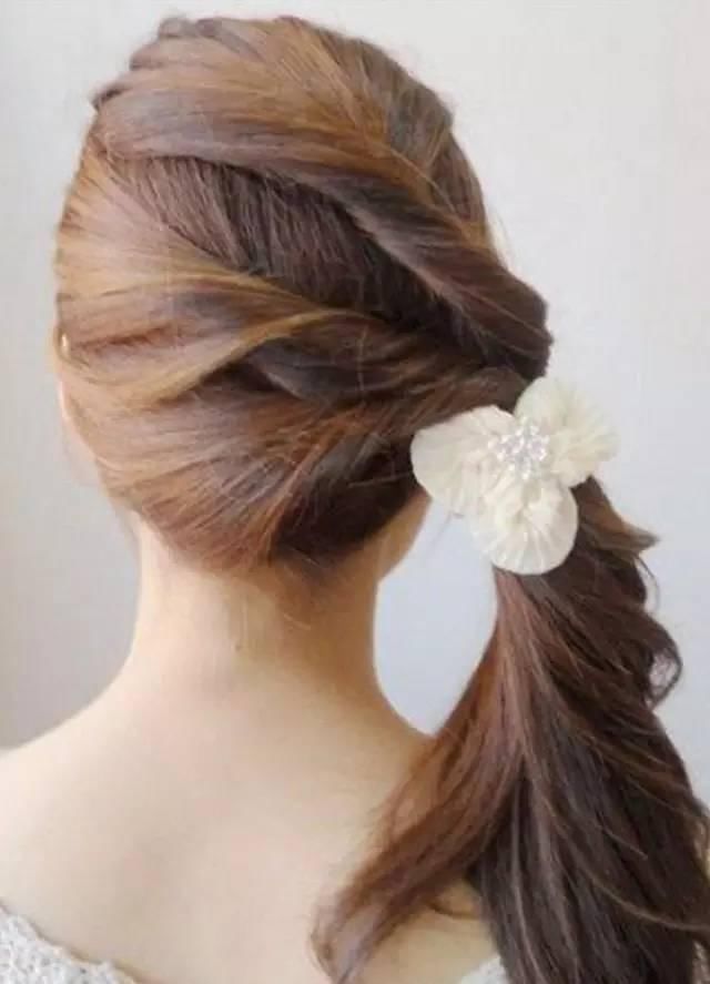 为什么周冬雨、郑爽、娜扎都要剪短发?这些照片给出了答案...