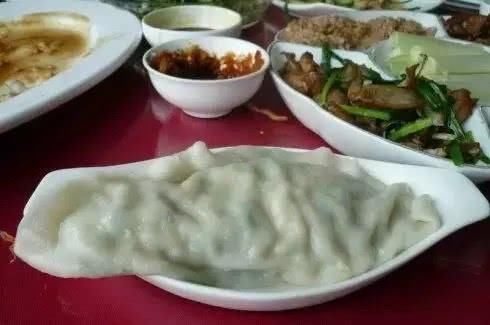 游客批山东天价饺子，10个80元专坑外地人？看到饺子网友都笑了