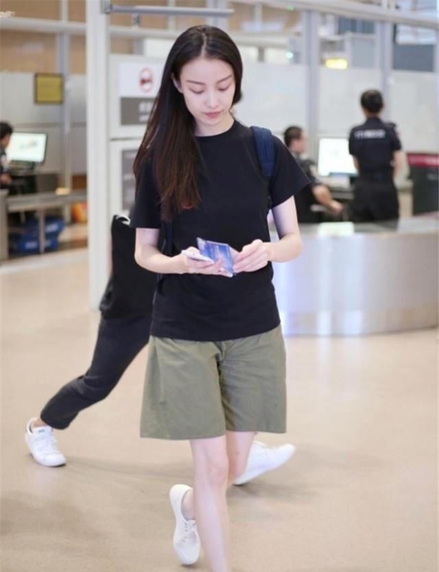  『女生』T恤的9种穿法，最后3种被很多女生所忽略，穿好提气时髦巨显瘦！