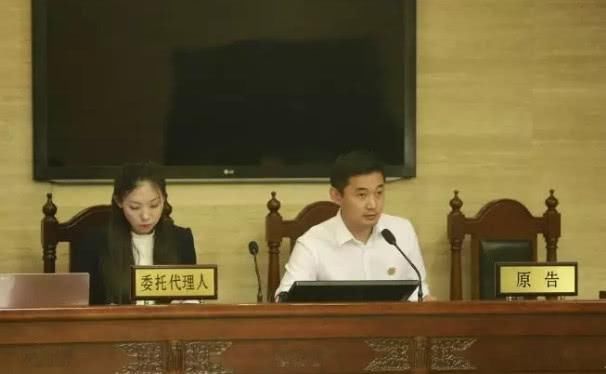 造谣吴亦凡被罚55万，因为拿不出来，吴亦凡选择和她私了