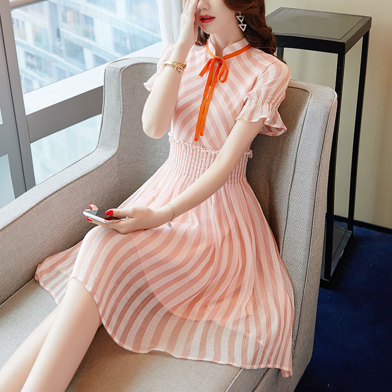 45岁老婆真有眼光，刚买回来的几款连衣裙，高贵优雅显气质，美