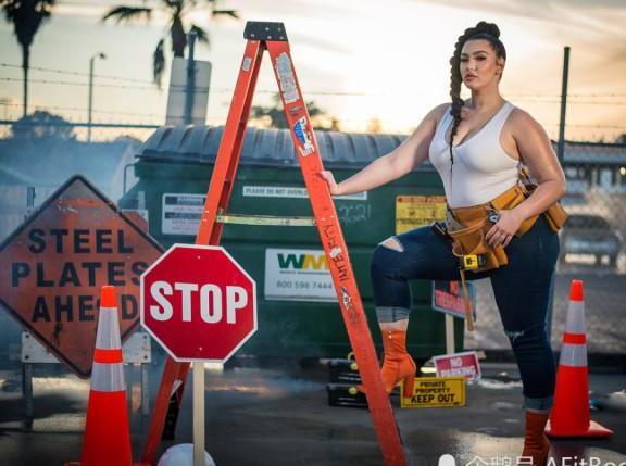 180斤大胖妞穿泳装走红网络，让减肥的人情何以堪？