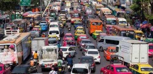 美国一神奇小镇：每家每户都有私人飞机，出行靠飞机且从未堵过车