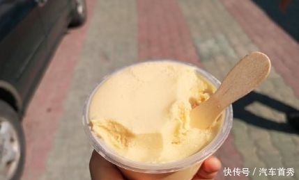 新疆有一条街在全国火了！美成童话小镇，无数游客被惊艳！