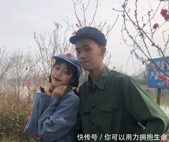 脸上:笑起来“超美”的女孩,脸上会有这3特征,简直是直男们的心头肉