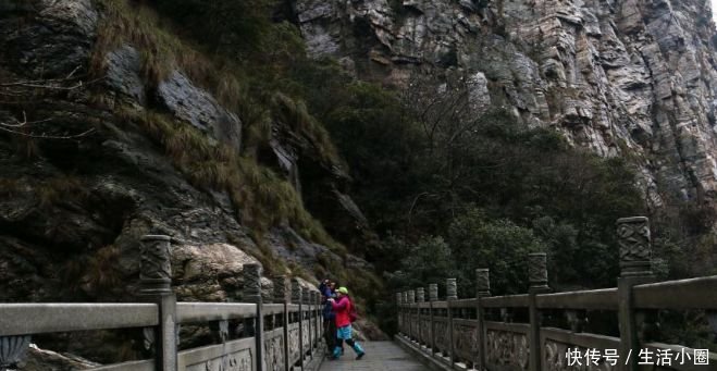 这座景区收中国游客的钱，却对日本人免费，网友：再也不可能去了