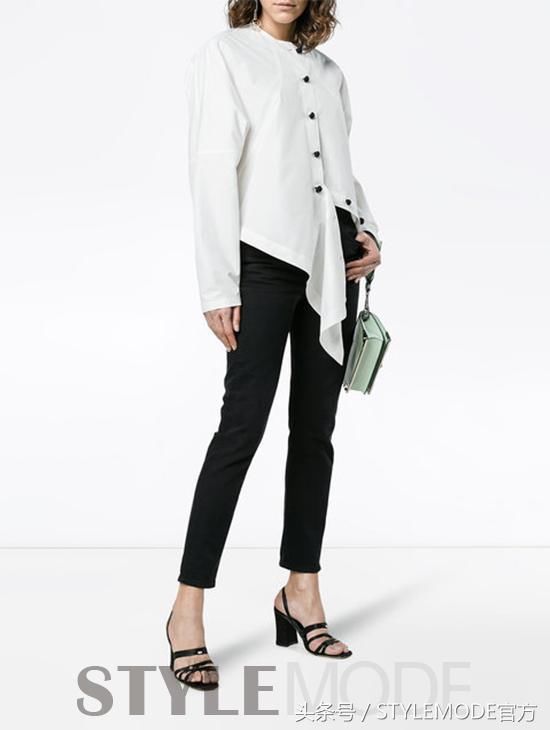 小小纽扣 竟成为夏日风穿搭的点睛之笔？