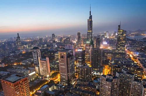  我国■它是我国首个被“撤销”的直辖市，现在发展迅猛呼声再起