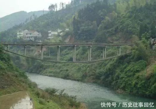 中国最“怪”的大桥，被质疑施工时拿反图纸，看完佩服设计师智慧