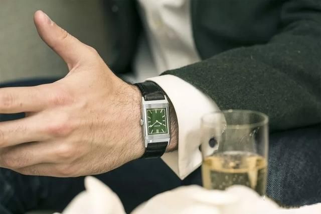 不懂Reverso翻转系列，还好意思带积家?