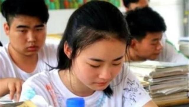  满分■19年前，满分考进清华的“女神童”，如今的生活如何？让人羡慕