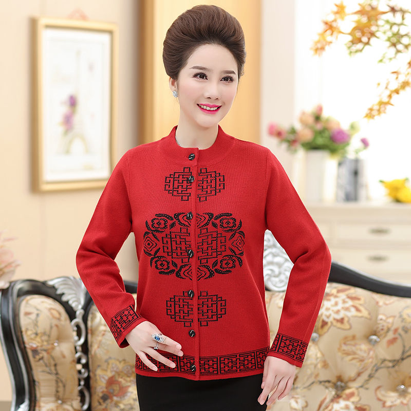 新颖又不贵的秋装妈妈外套，时髦又减龄，穿上邻居都要链接