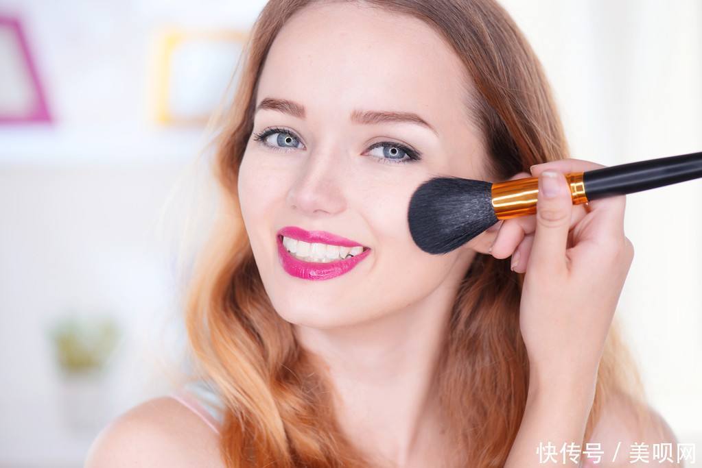 内眦赘皮:眼睛小怎么办?是开内眼角好还是开外眼角好?