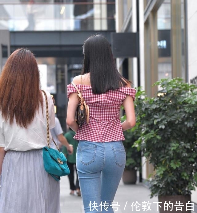 气质|百搭不过牛仔裤,穿上美感十足,彰显女神时尚魅力,散发青春气质