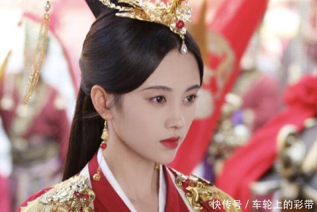 #天生#有这些面部特点的女孩,都是天生“精致脸”,难怪讨异性喜欢