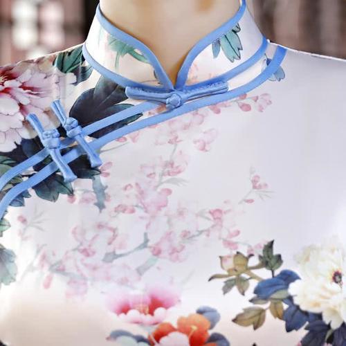 无旗袍不女人,黄金裁剪,展现清丽脱俗,优雅气质,尽显女人味