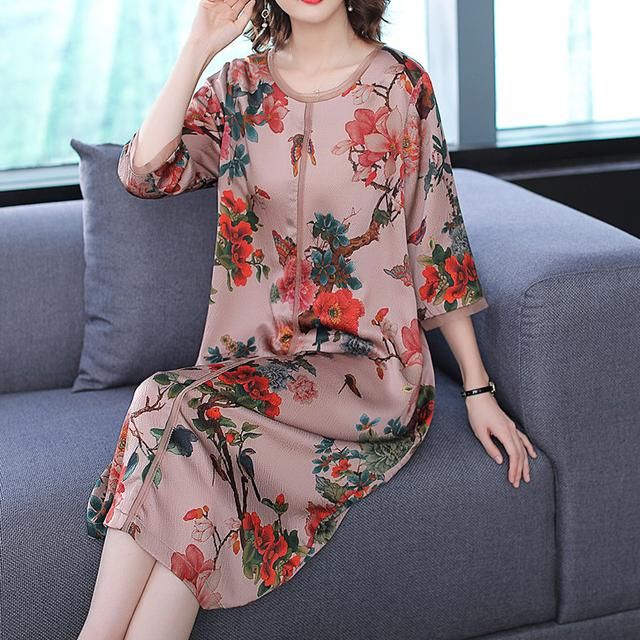 60后的妈妈，穿着我给她买的连衣裙，170斤穿着就是显瘦