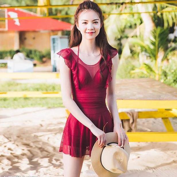 穿泳衣的时候还要穿内衣吗？很多女生却不懂！